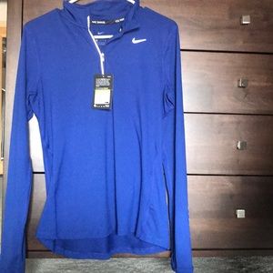Nike Half ZIP